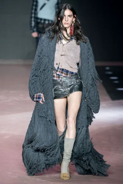Look 39